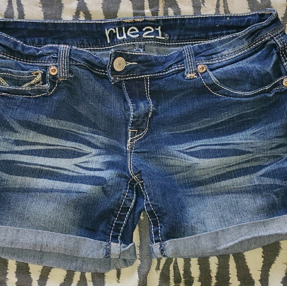 RUE 21 shorts size 9